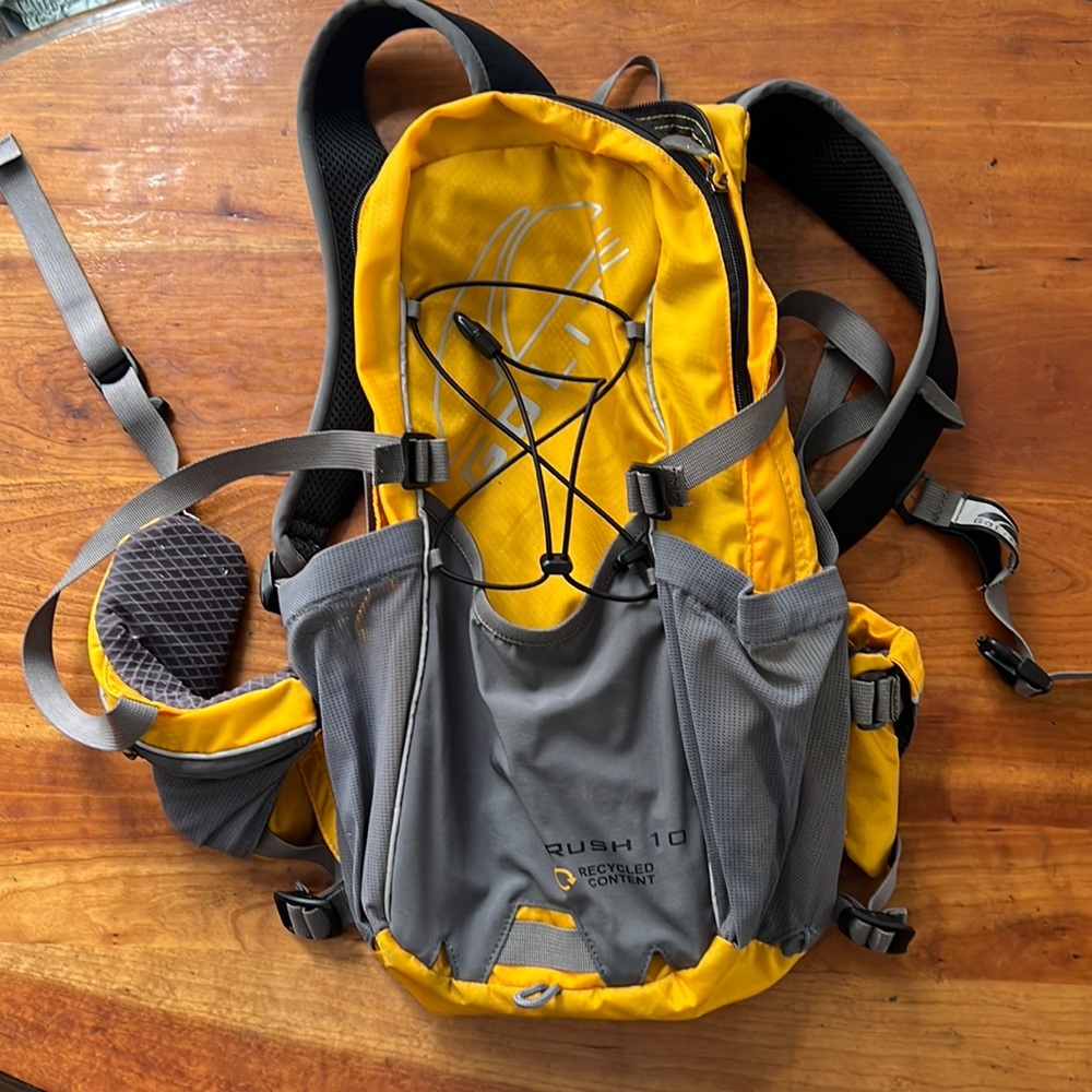 Small Hiking backpack with compartment for water bladder